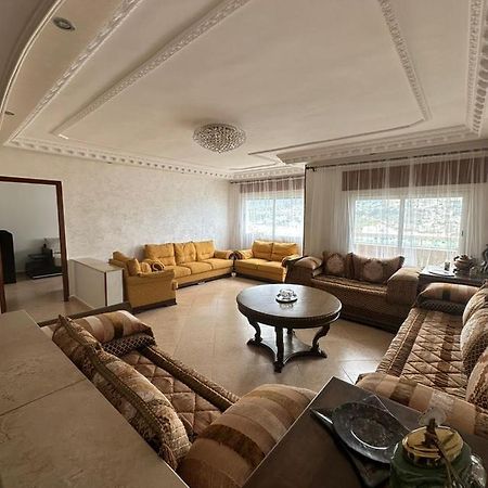 Vaste Appartement Au Centre De Tétouan Kültér fotó