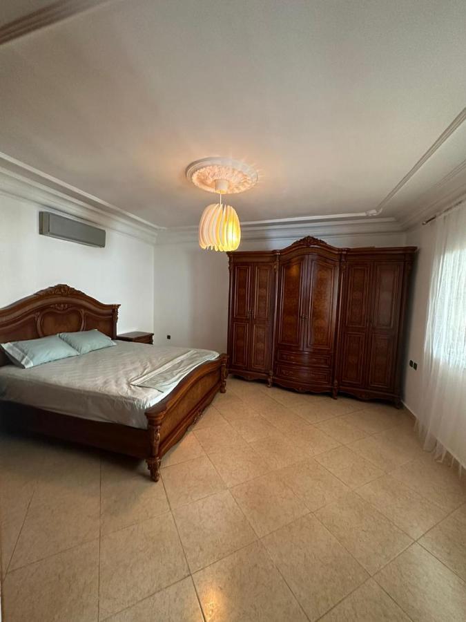Vaste Appartement Au Centre De Tétouan Kültér fotó