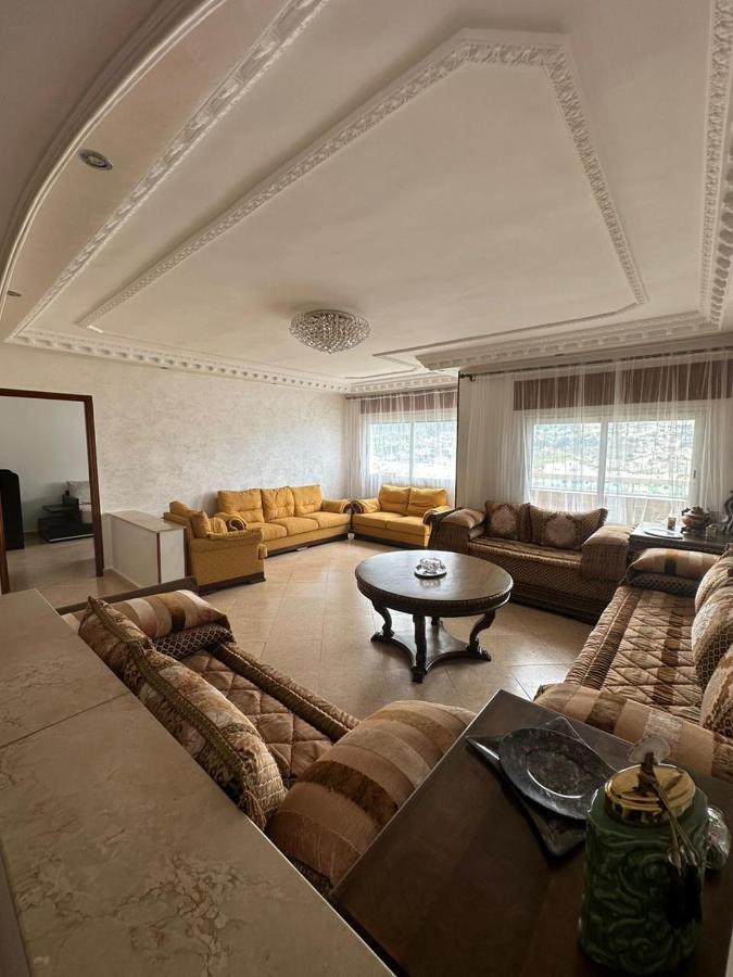 Vaste Appartement Au Centre De Tétouan Kültér fotó